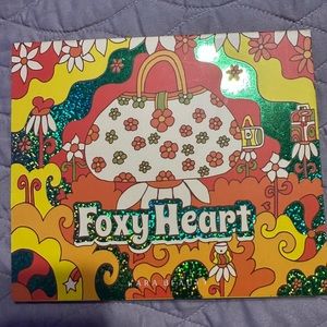 Foxy heart eyeshadow palette